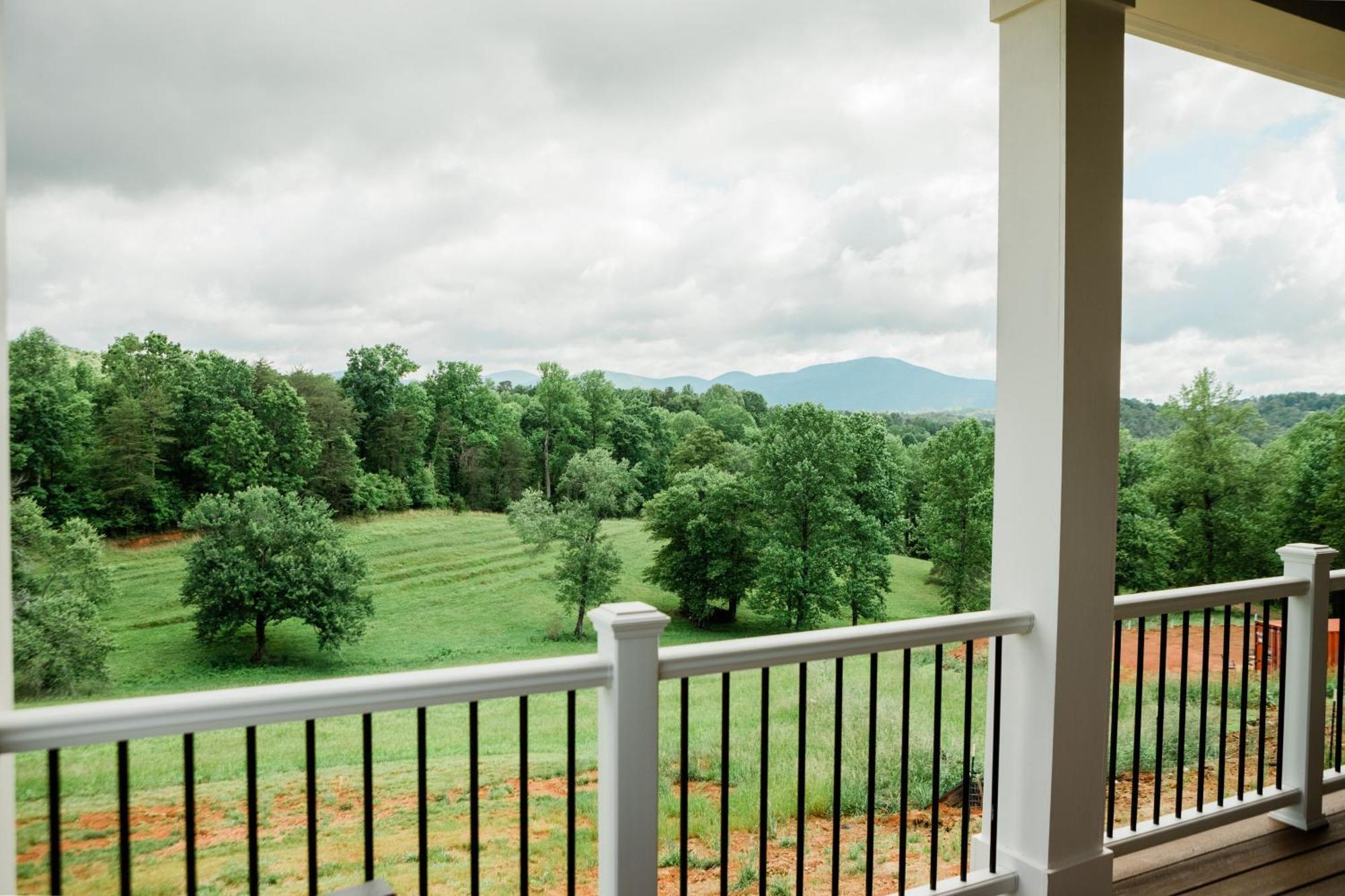 Kaya * Dahlonega